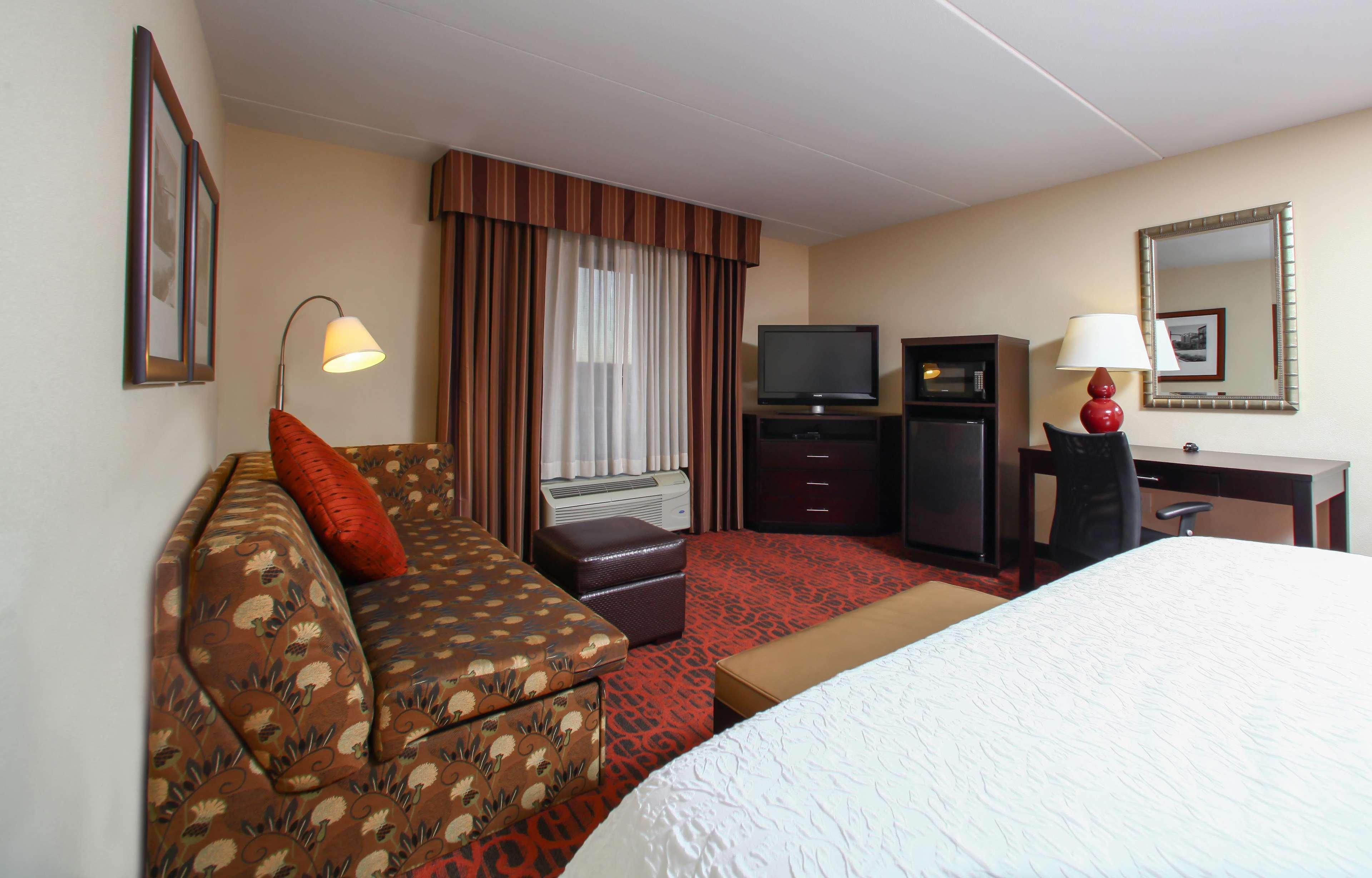 Hampton Inn Atlanta-Кантон Екстериор снимка