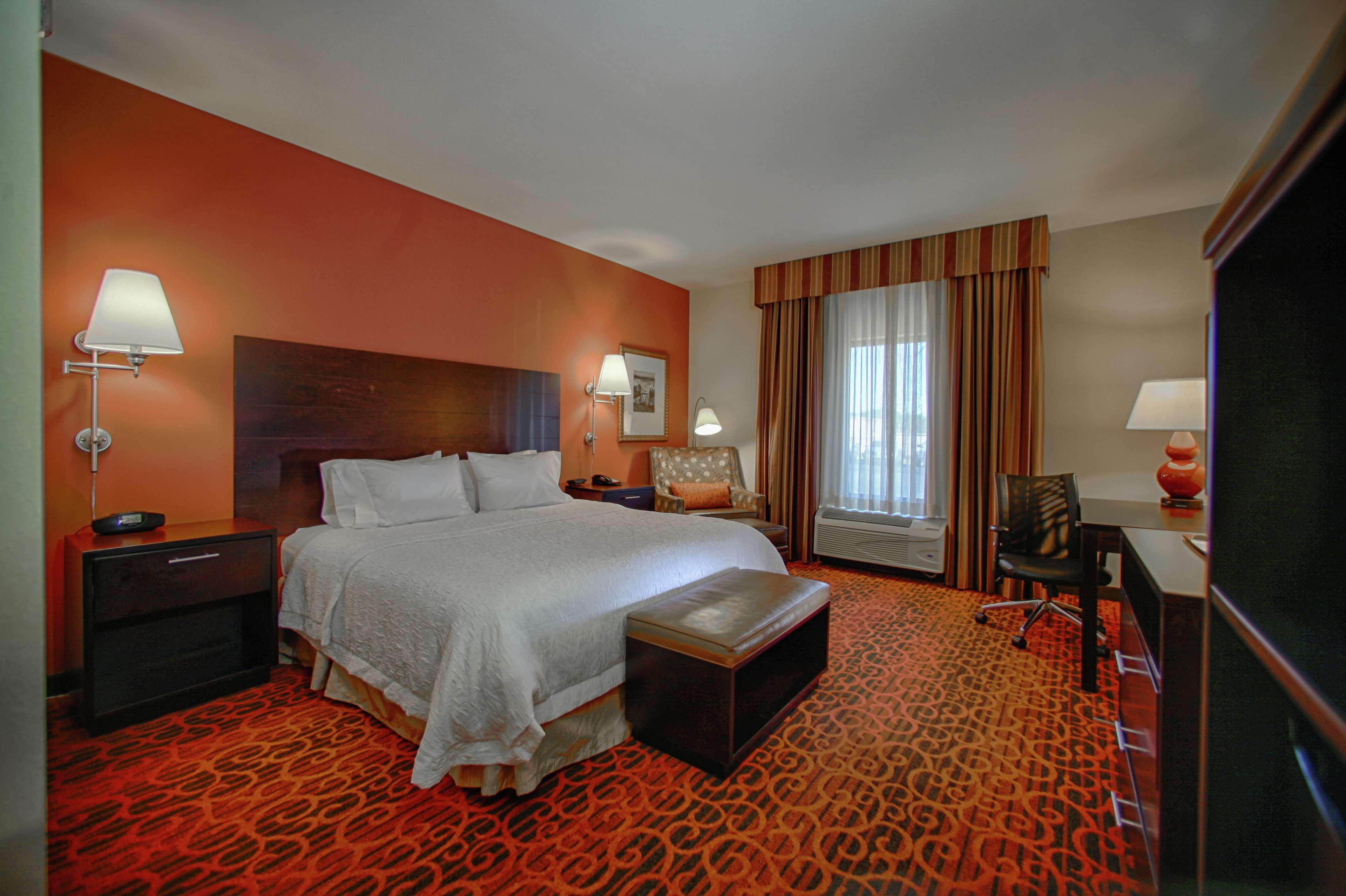 Hampton Inn Atlanta-Кантон Екстериор снимка