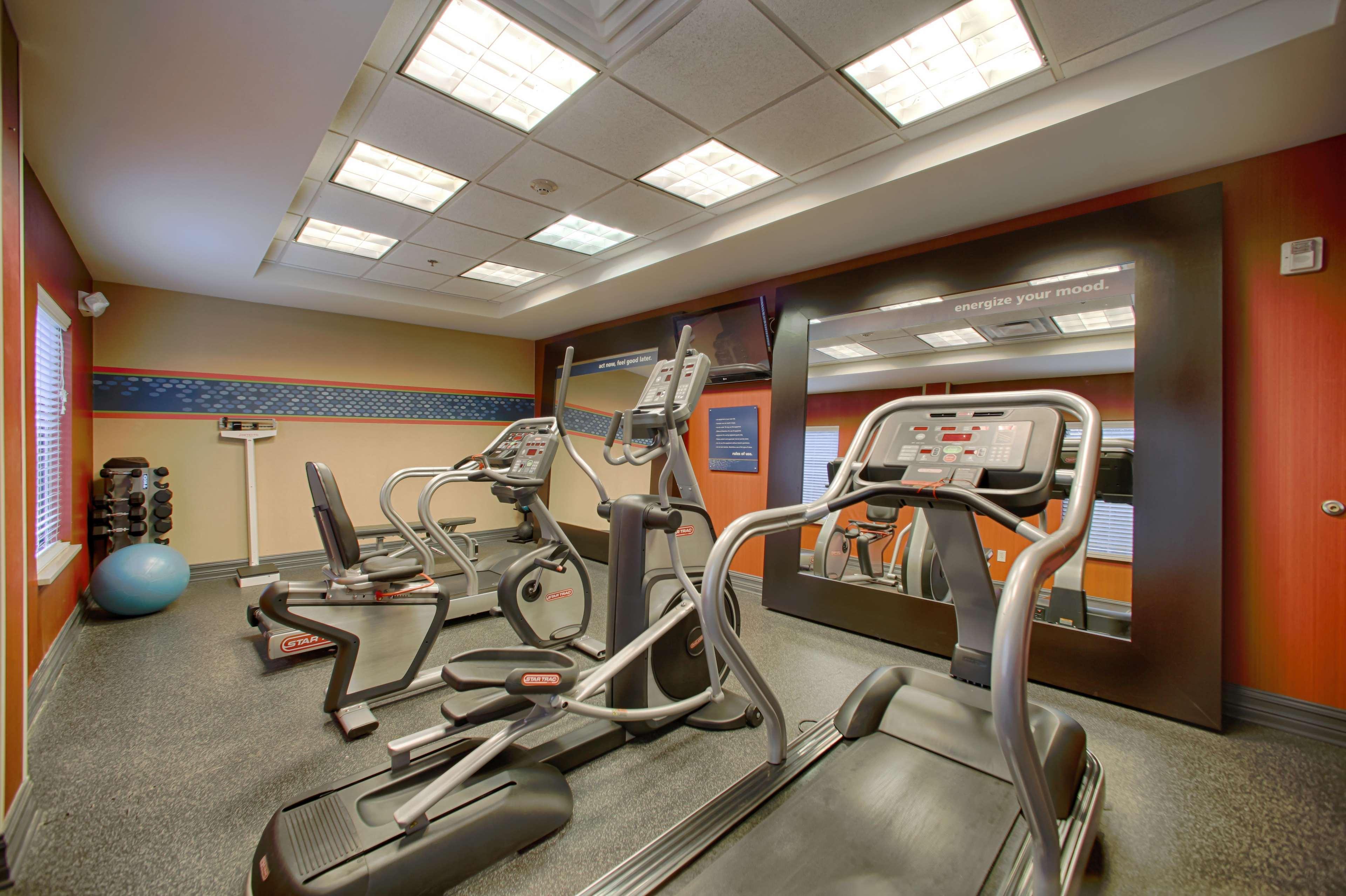 Hampton Inn Atlanta-Кантон Екстериор снимка