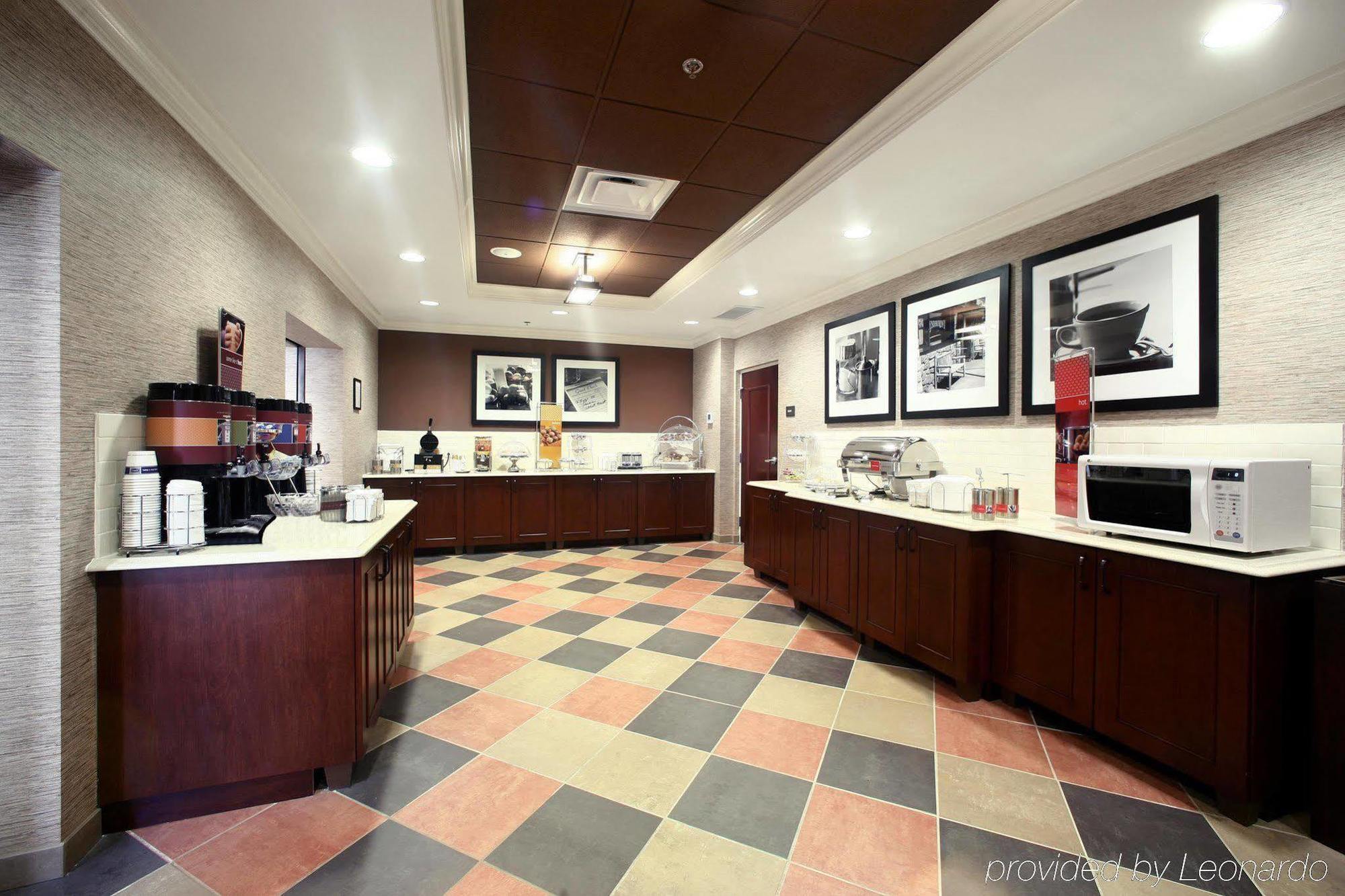Hampton Inn Atlanta-Кантон Ресторант снимка