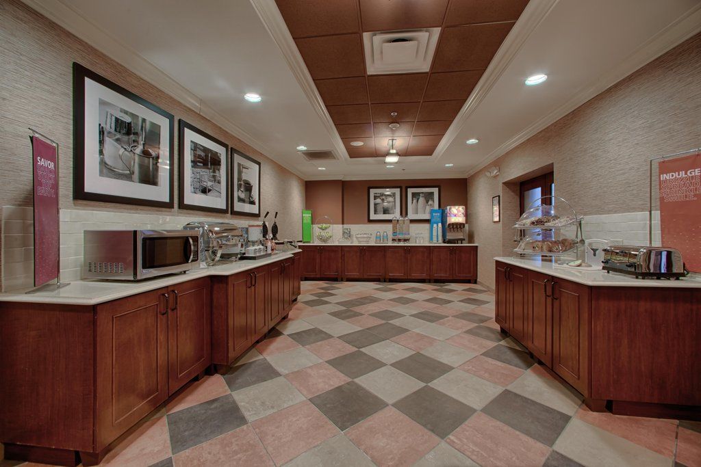 Hampton Inn Atlanta-Кантон Екстериор снимка